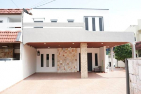 25 Villa